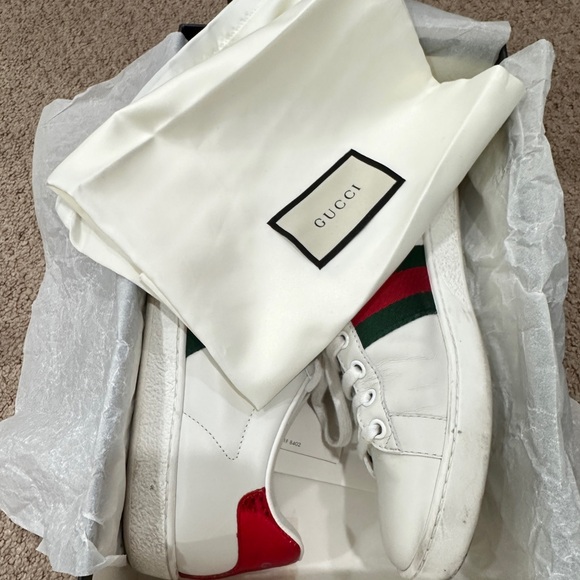 WOMEN'S GUCCI ACE SNEAKER WITH BEE - Picture 3 of 7